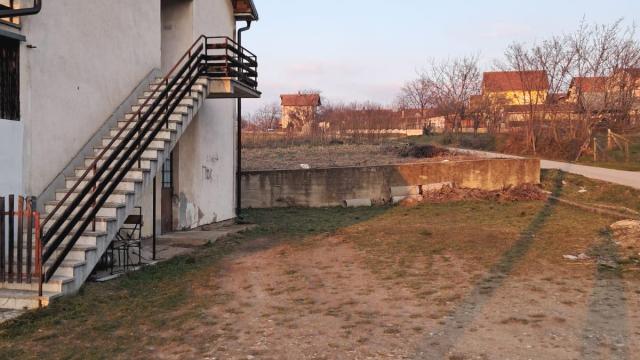 Kuća, četvorosoban, Prodaja, 300m2, Kolubarska