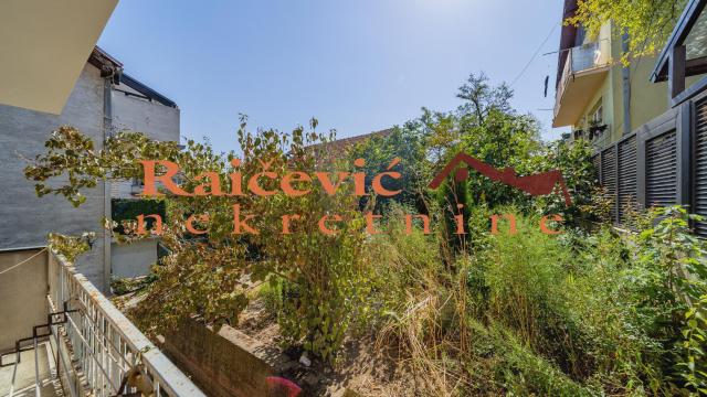 Kuća, Petosoban, Prodaja, 204m2, Voždovac, okolina Vozdovacke crkve