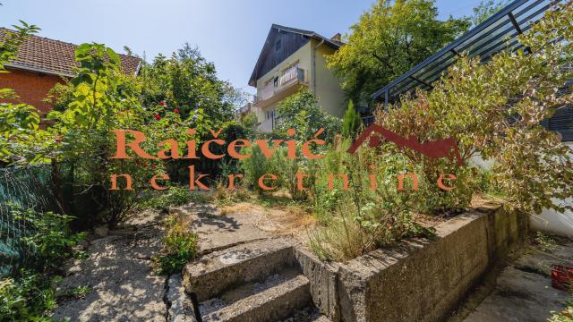 Kuća, Petosoban, Prodaja, 204m2, Voždovac, okolina Vozdovacke crkve
