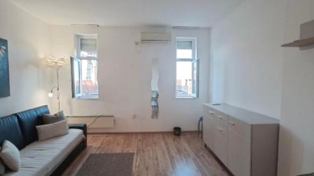Stan, Jednosoban, Izdavanje, 28m2, Centar, Stari grad, Makedonska