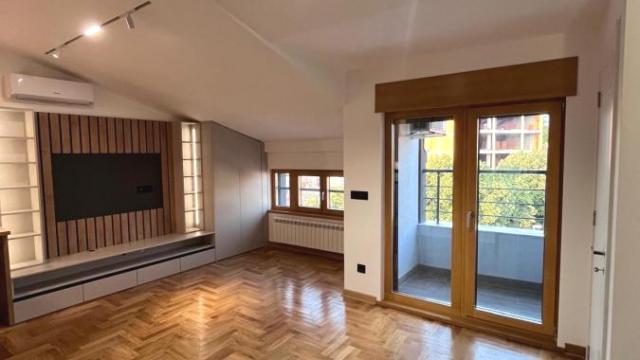 Stan, Jednoiposoban, Izdavanje, 38m2, Slavujev venac, Zvezdara, Braće Ribnikar