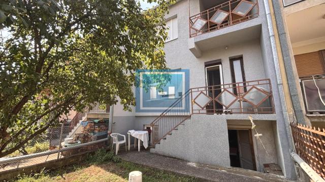 Kuća, Trosoban, Prodaja, 200m2, Tavrića obori, Gradska lokacija, Jagodina
