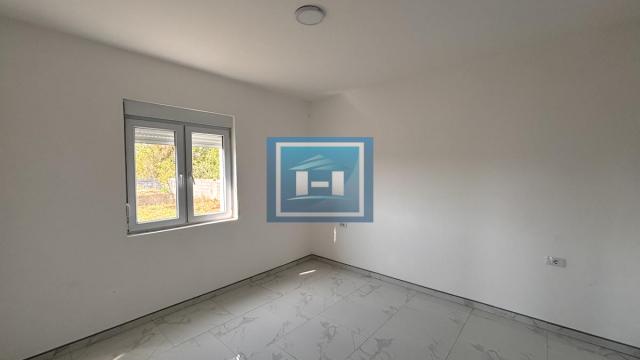 Kuća, Prodaja, 260m2, Okolno mesto, Jagodina