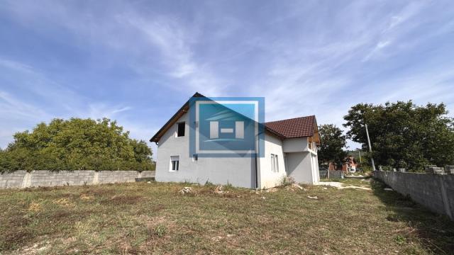 Kuća, Prodaja, 260m2, Okolno mesto, Jagodina