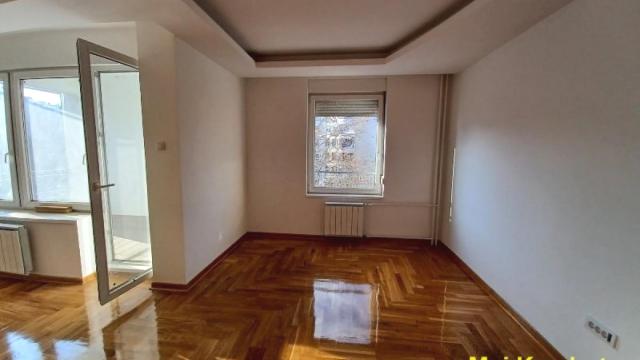 Stan, četvorosoban, Izdavanje, 90m2, Ada Ciganlija, Čukarica, Radnička