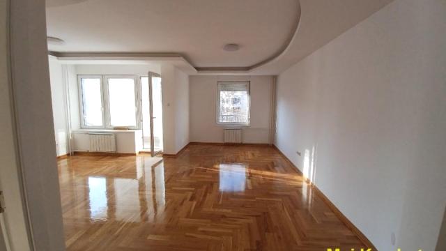 Stan, četvorosoban, Izdavanje, 90m2, Ada Ciganlija, Čukarica, Radnička