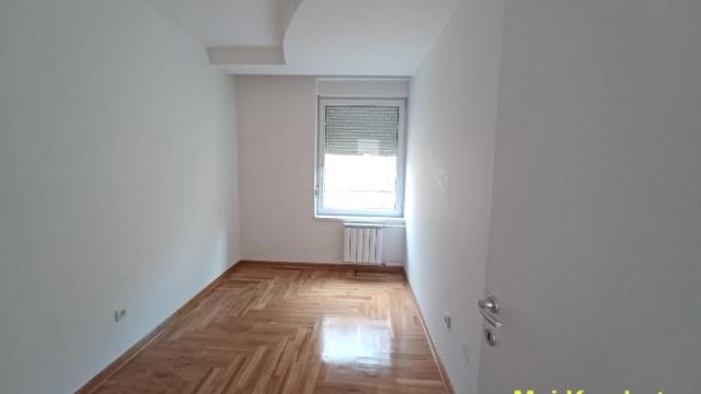 Stan, četvorosoban, Izdavanje, 90m2, Ada Ciganlija, Čukarica, Radnička