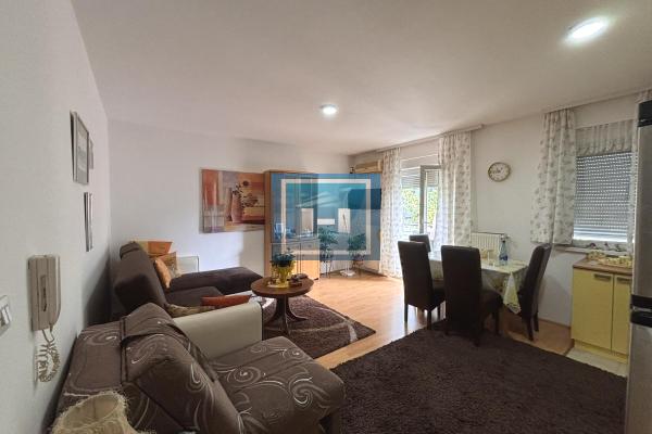 izdavanje, stanova,
centar-grad-jagodina, 949518, jednoiposoban