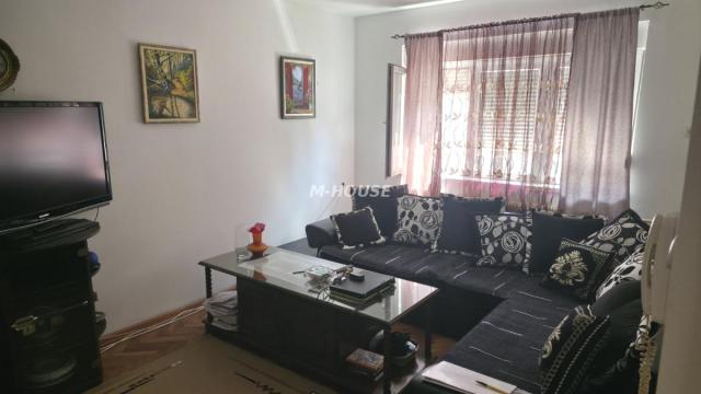 Kuća, Prodaja, 254m2, Selenča, Gradska lokacija, Sombor
