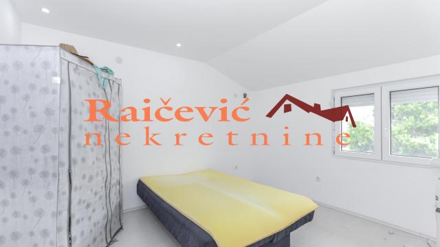 Poslovni prostor, Petosoban, Izdavanje, 180m2, Lekino brdo, Voždovac, Bakiceva