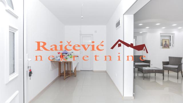 Poslovni prostor, Petosoban, Izdavanje, 180m2, Lekino brdo, Voždovac, Bakiceva