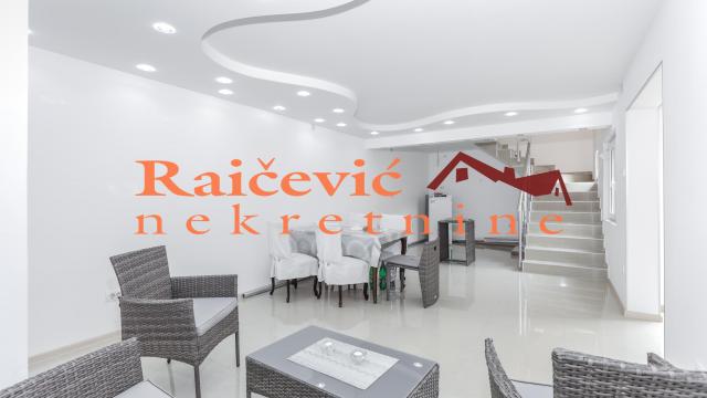 Poslovni prostor, Petosoban, Izdavanje, 180m2, Lekino brdo, Voždovac, Bakiceva