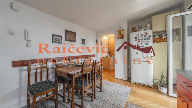 Stan, Jednosoban, Prodaja, 44m2, Paviljoni, Novi Beograd, Radoja Dakica