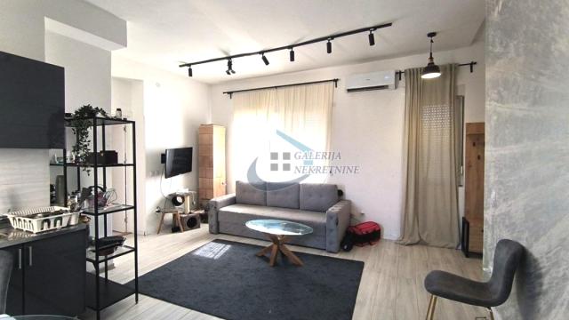 Stan, Dvosoban, Prodaja, 44m2, Skadarlija, Stari grad, Francuska