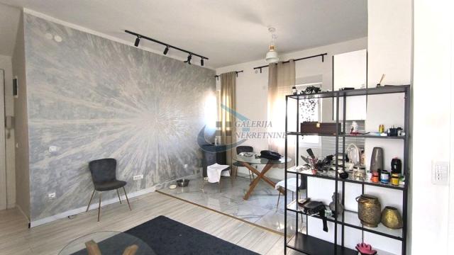 Stan, Dvosoban, Prodaja, 44m2, Skadarlija, Stari grad, Francuska