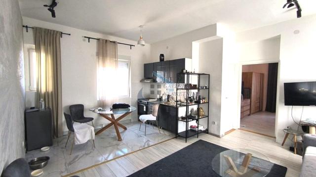 Stan, Dvosoban, Prodaja, 44m2, Skadarlija, Stari grad, Francuska