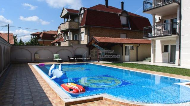 Stan, četvorosoban, Prodaja, 115m2, Farmaceutski fakultet, Voždovac, Save Jovanovića