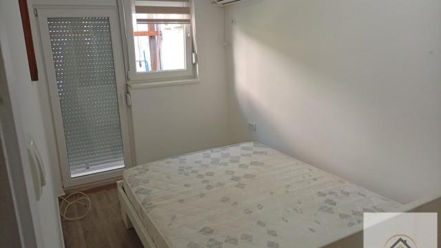 Stan, Jednoiposoban, Izdavanje, 32m2, Grbavica, Novi Sad, Novi Sad
