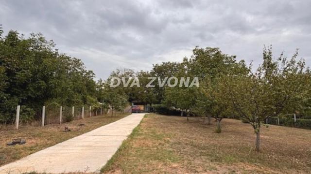 Kuća, Prodaja, 151m2, Čortanovci, Okolno mesto, Indjija
