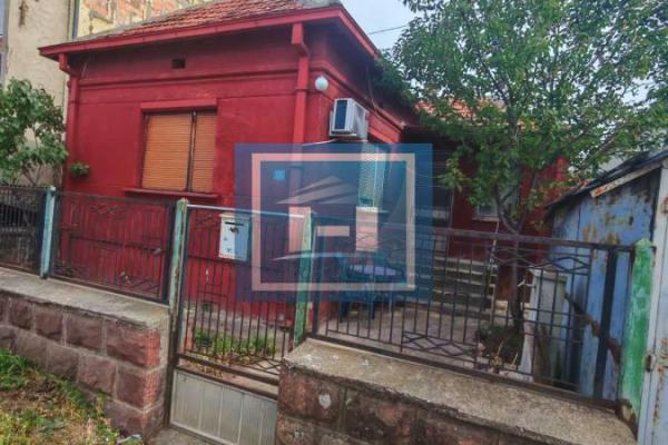 prodaja, kuca,
xi-kongres-grad-paracin, 950690, kuca