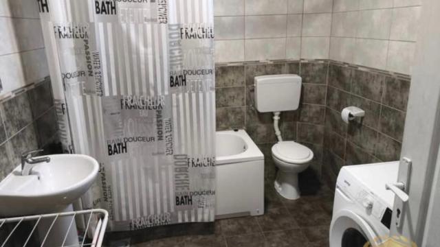 Kuća, Petosoban, Izdavanje, 160m2, Surčin (mesto), Surčin, Dubrovačka