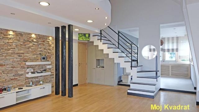 Stan, četvorosoban, Prodaja, 130m2, Hram svetog Save, Vračar, Hadži Melentijeva