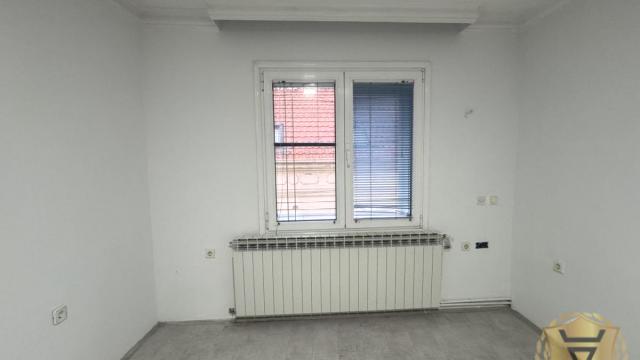 Kuća, Petosoban, Izdavanje, 220m2, Donji grad, Zemun, Dositejeva