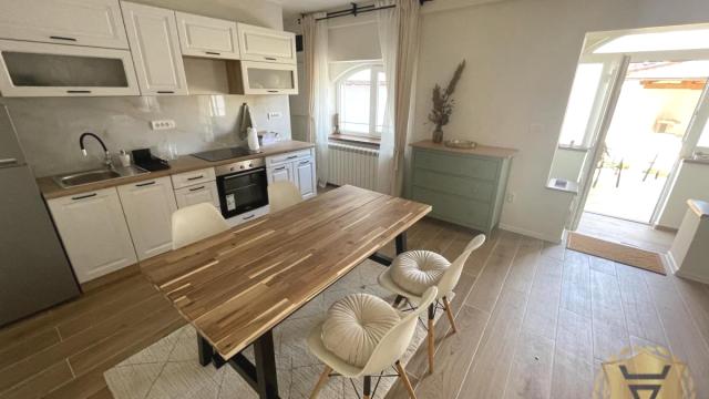 Kuća, Trosoban, Izdavanje, 120m2, Slavujev venac, Zvezdara, Milana Vukosa