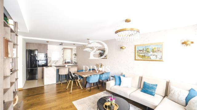 Stan, četvorosoban, Prodaja, 110m2, Južni bulevar
