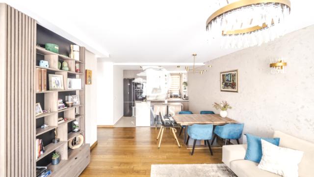 Stan, četvorosoban, Prodaja, 110m2, Južni bulevar