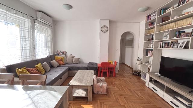 Stan, Trosoban, Prodaja, 64m2, Grge Andrijanovića