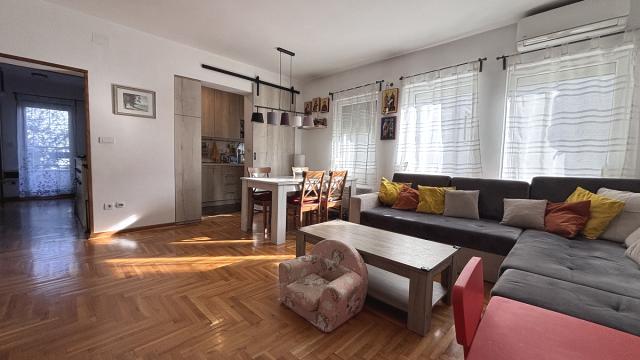 Stan, Trosoban, Prodaja, 64m2, Grge Andrijanovića