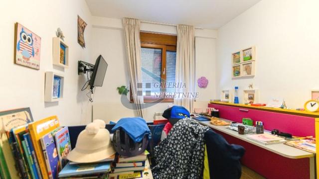 Stan, Trosoban, Prodaja, 65m2, Cvetni trg, Vračar, Mišarska