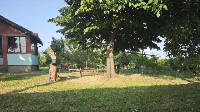 Kuća, Dvoiposoban, Prodaja, 72m2, Krušedol, Okolno mesto, Nikole Tesle