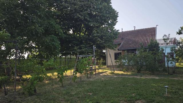 Kuća, Dvoiposoban, Prodaja, 72m2, Krušedol, Okolno mesto, Nikole Tesle