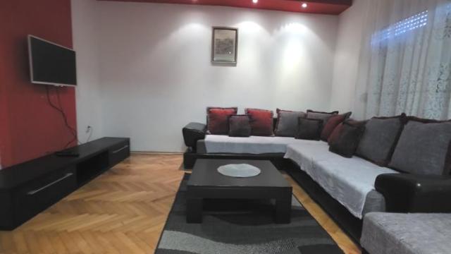 Stan, Trosoban, Izdavanje, 70m2, Karaburma, Palilula, Čika Miše Đurića