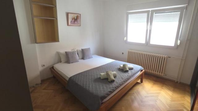 Stan, Trosoban, Izdavanje, 70m2, Karaburma, Palilula, Čika Miše Đurića