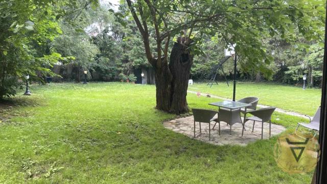 Kuća, četvorosoban, Izdavanje, 160m2, Dedinje, Savski venac, Koste Racina