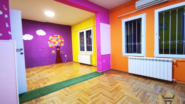 Kuća, Izdavanje, 520m2, Medaković 3, Voždovac, Čedomilja Mitrovića