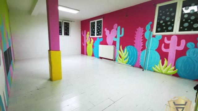 Kuća, Izdavanje, 520m2, Medaković 3, Voždovac, Čedomilja Mitrovića