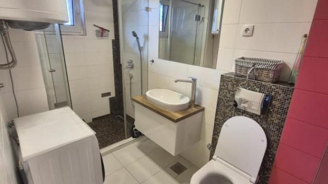 Stan, Dvoiposoban, Izdavanje, 70m2, Južni bulevar, Vračar, Jadranska