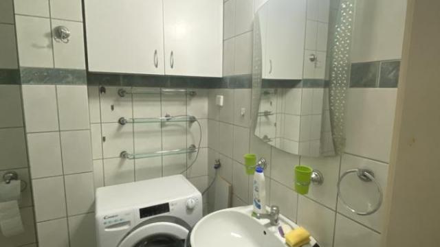 Stan, Trosoban, Izdavanje, 85m2, Cvetkova pijaca, Zvezdara, Bukureska