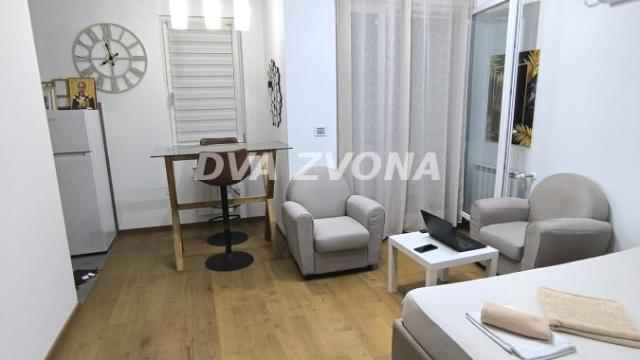 Stan, Garsonjera, Prodaja, 29m2, Adamovićevo Naselje, Novi Sad, Novi Sad