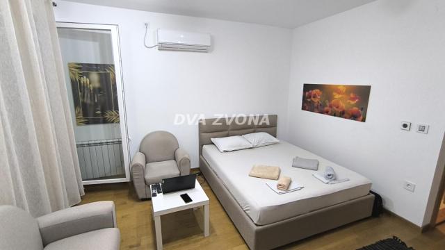 Stan, Garsonjera, Prodaja, 29m2, Adamovićevo Naselje, Novi Sad, Novi Sad