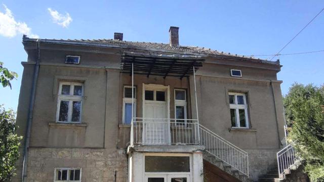 Kuća, Trosoban, Prodaja, 130m2, Svetosavska
