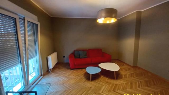 Stan, Trosoban, Izdavanje, 80m2, Slavija, Vračar, Njegoševa