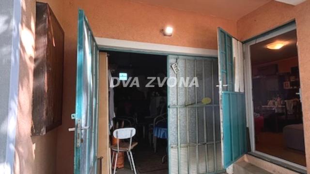 Kuća, četvorosoban, Prodaja, 59m2, Čortanovci, Okolno mesto, Indjija