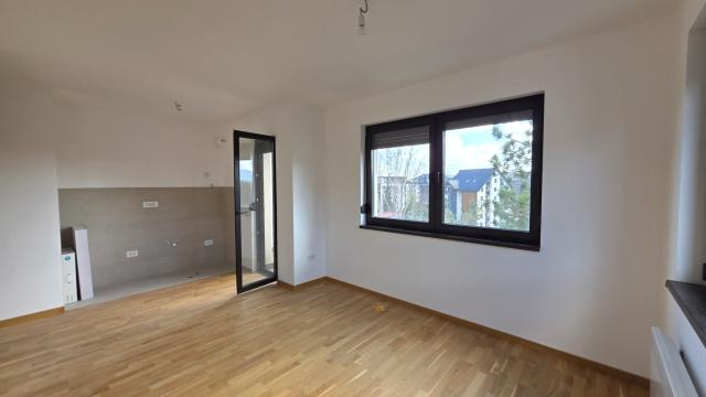Stan, Dvosoban, Prodaja, 36m2, Breza