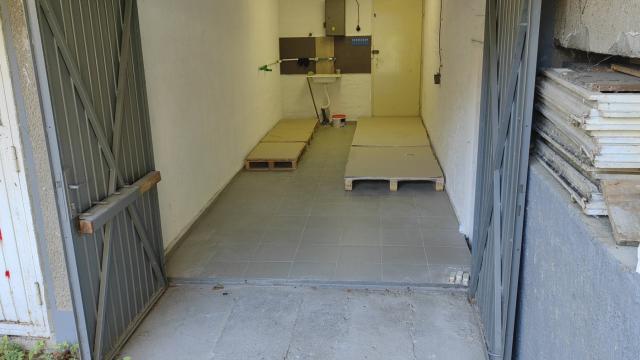 Poslovni prostor, Jednoiposoban, Prodaja, 31m2, Zemun polje, Zemun, Pere Kosorica