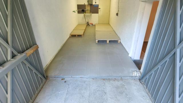 Poslovni prostor, Jednoiposoban, Prodaja, 31m2, Zemun polje, Zemun, Pere Kosorica